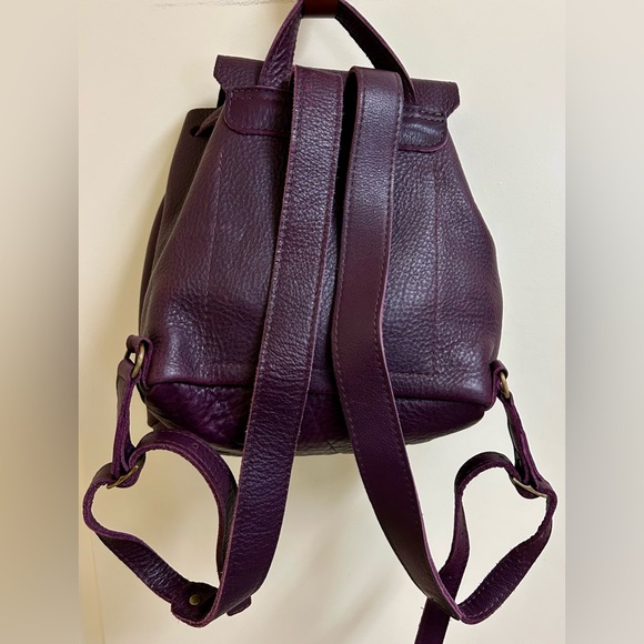 Portland Leather Goods Bucket Drawstring Backpack Plum Pebbled Leather - Picture 3 of 16